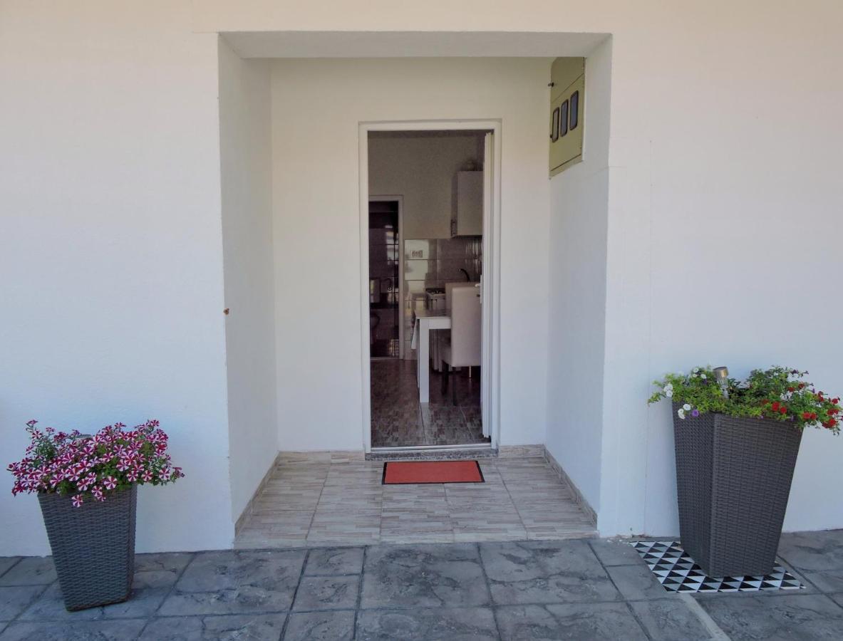 Apartments Tila Требинье Экстерьер фото