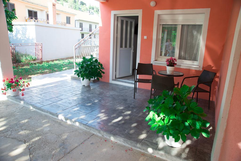 Apartments Tila Требинье Экстерьер фото
