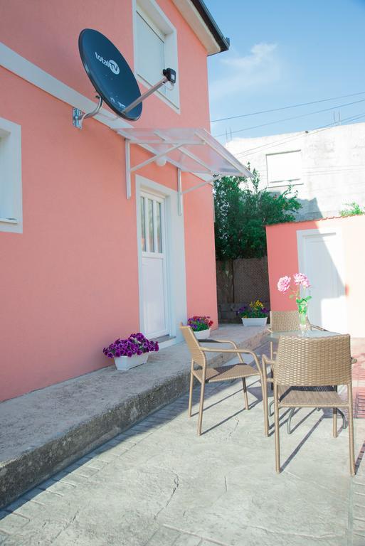 Apartments Tila Требинье Экстерьер фото